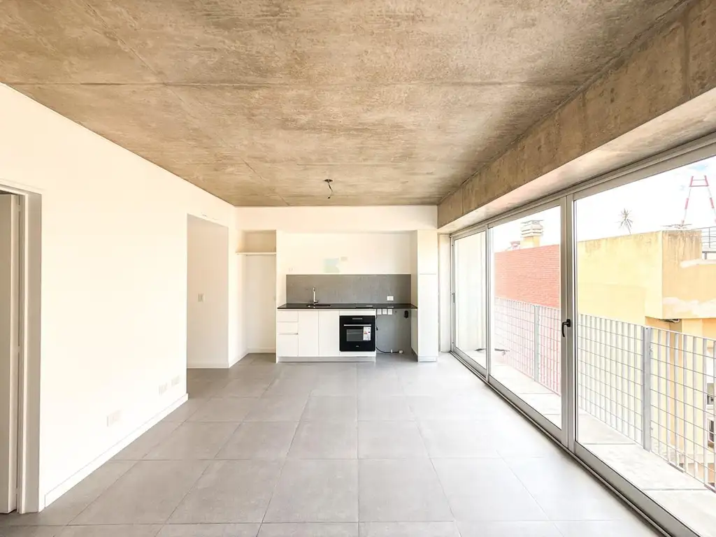 5º piso, balcón corrido, DVH