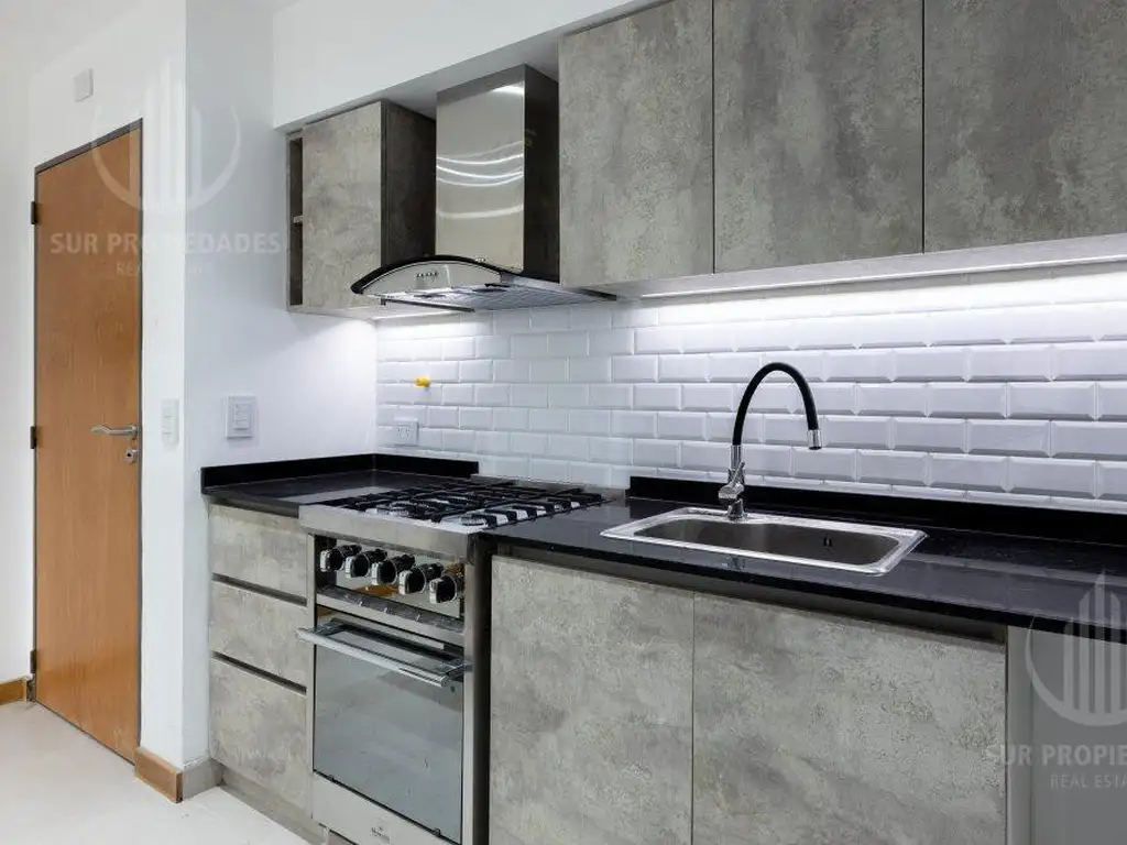 1 bedroom, terrace balcony, grill