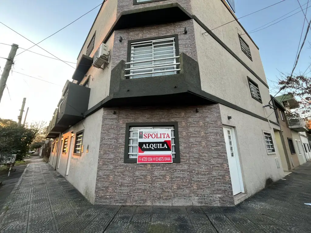 Departamento en Alquiler en Chilavert, Villa Ballester