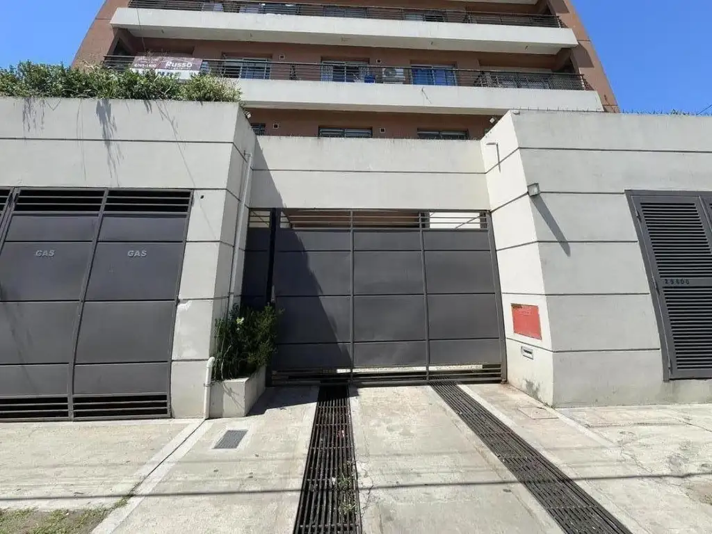 1 bedroom, balcony and amenities