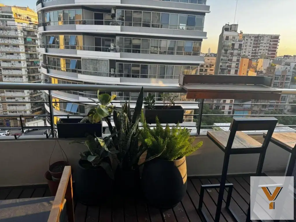 Departamento 2 dormitorios con balcón