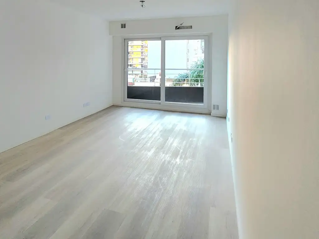 Monoambiente a estrenar con balcón