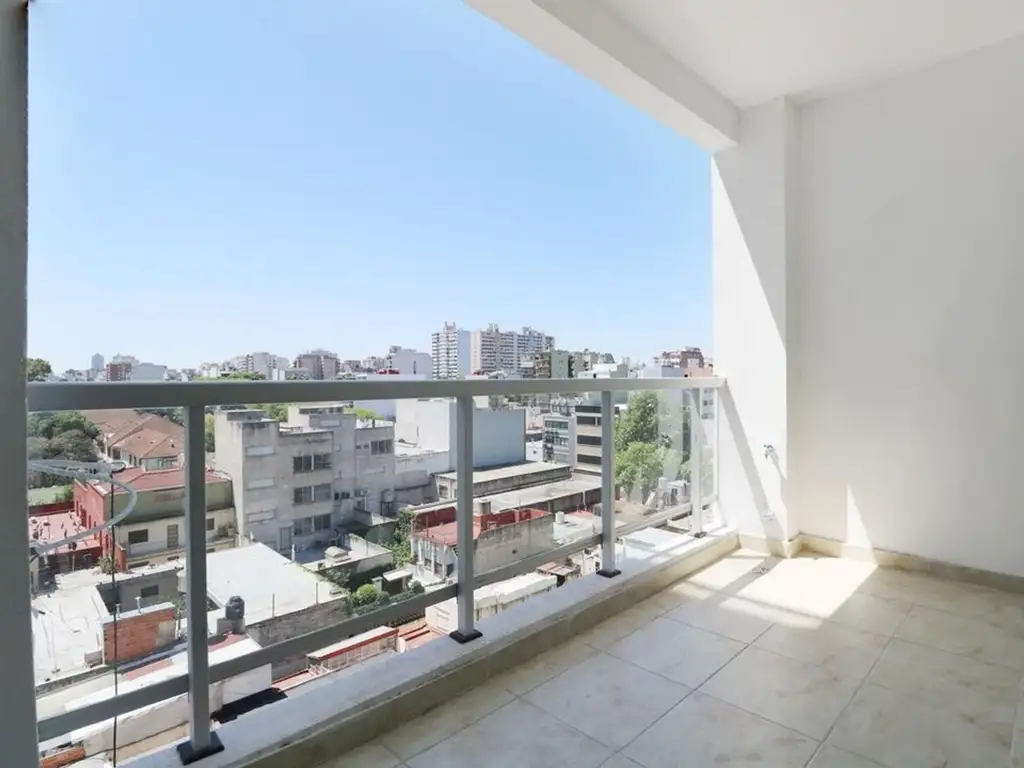 3er piso con balcón, 54 m²