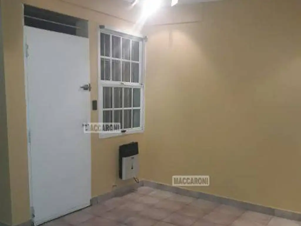 2 ambientes con patio y terraza