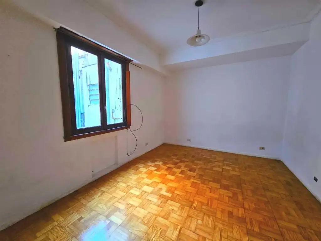 2 ambientes en Almagro, cocina separada