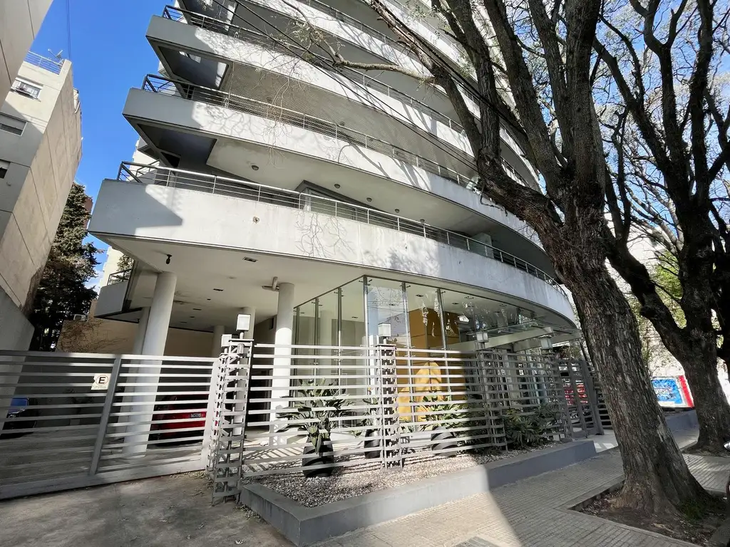 Semipiso com vaga e piscina