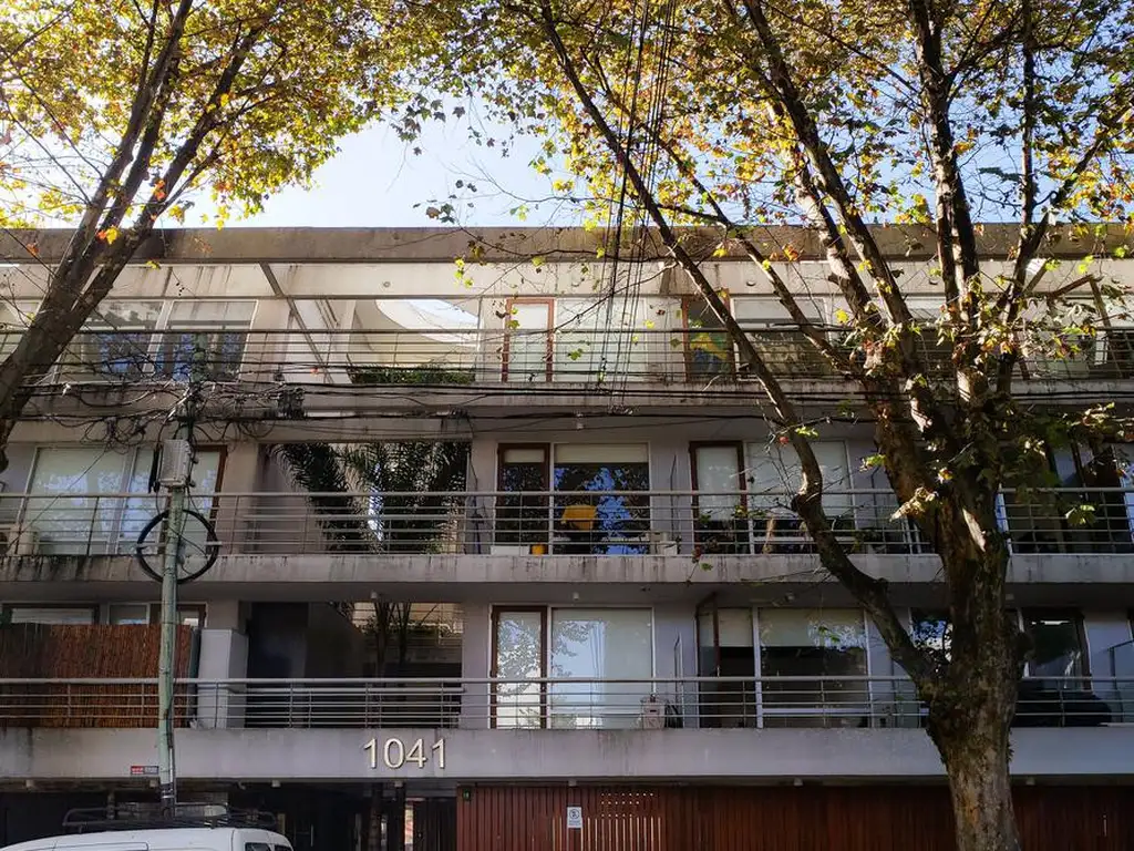 Balcón, piscina y gym, 2 ambientes