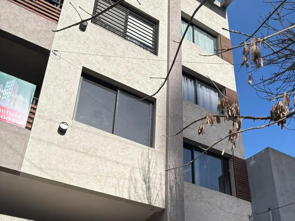 Monoambiente contrafrente, 33 m²