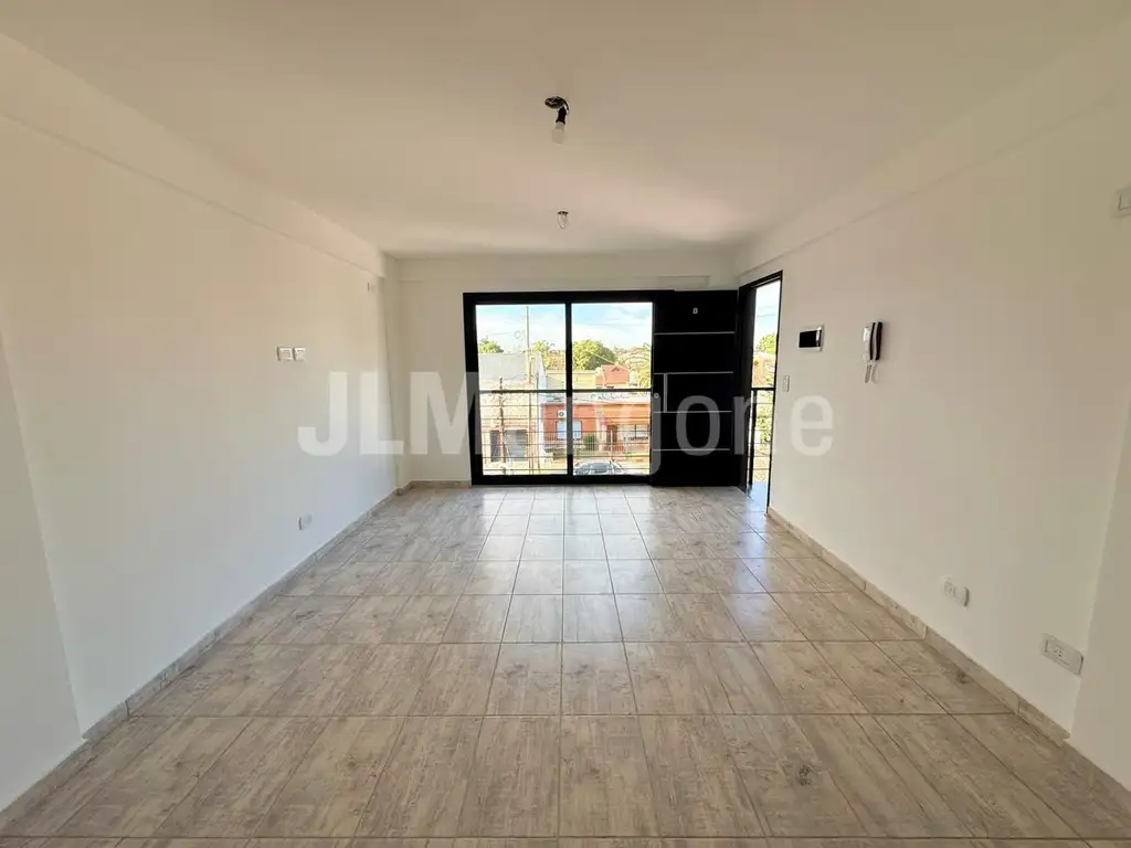 Departamento en Alquiler en Moron Sur, Moron