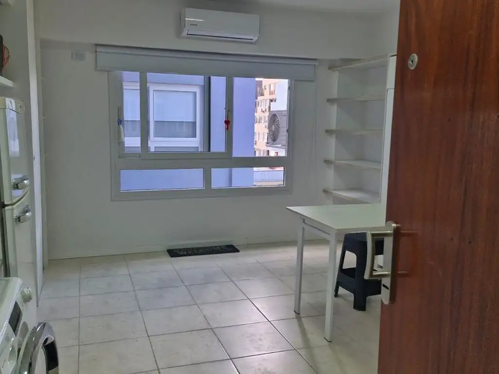 Monoambiente en Liniers 4° piso