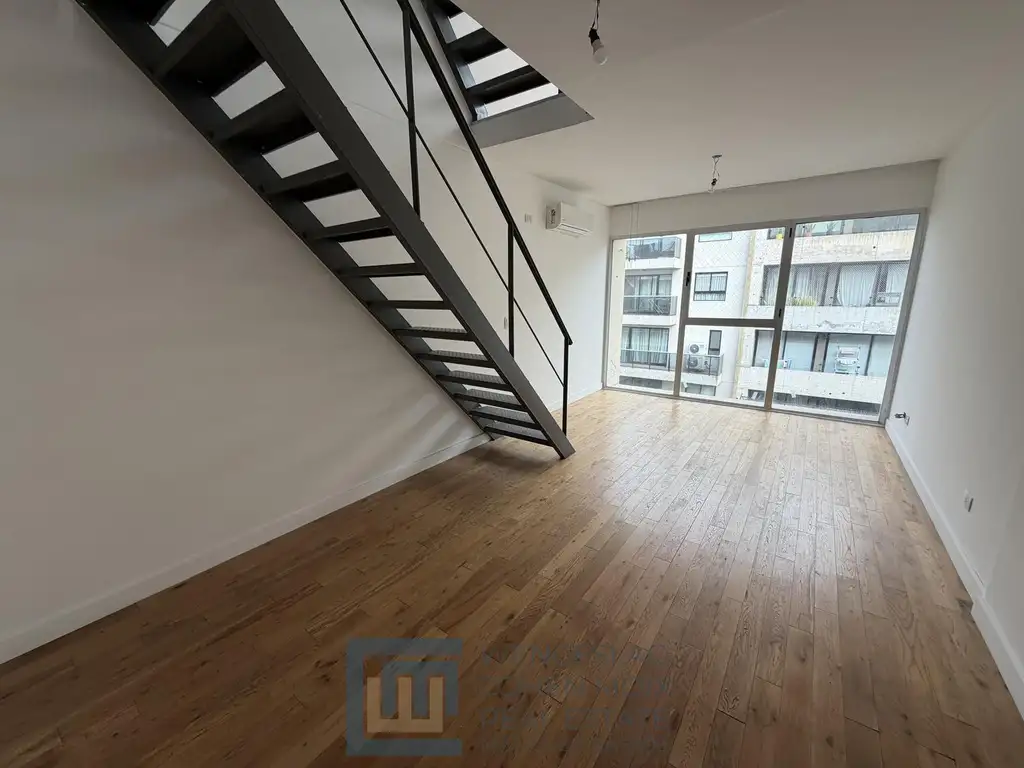 Triplex con terraza y parrilla