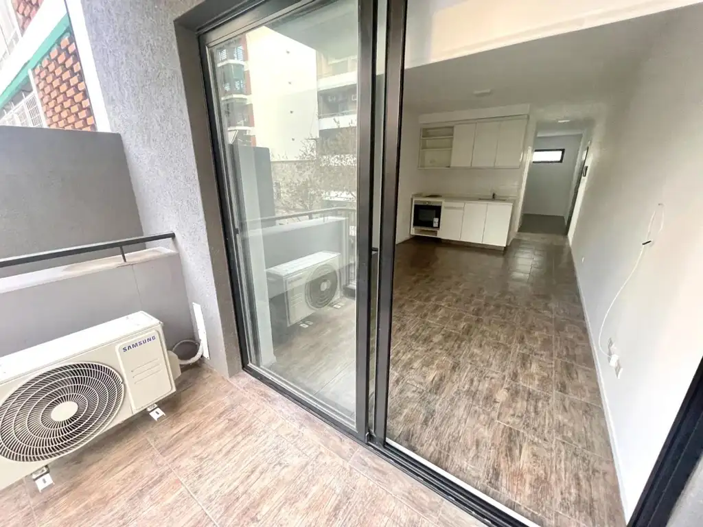 2 ambientes con balcón y SUM