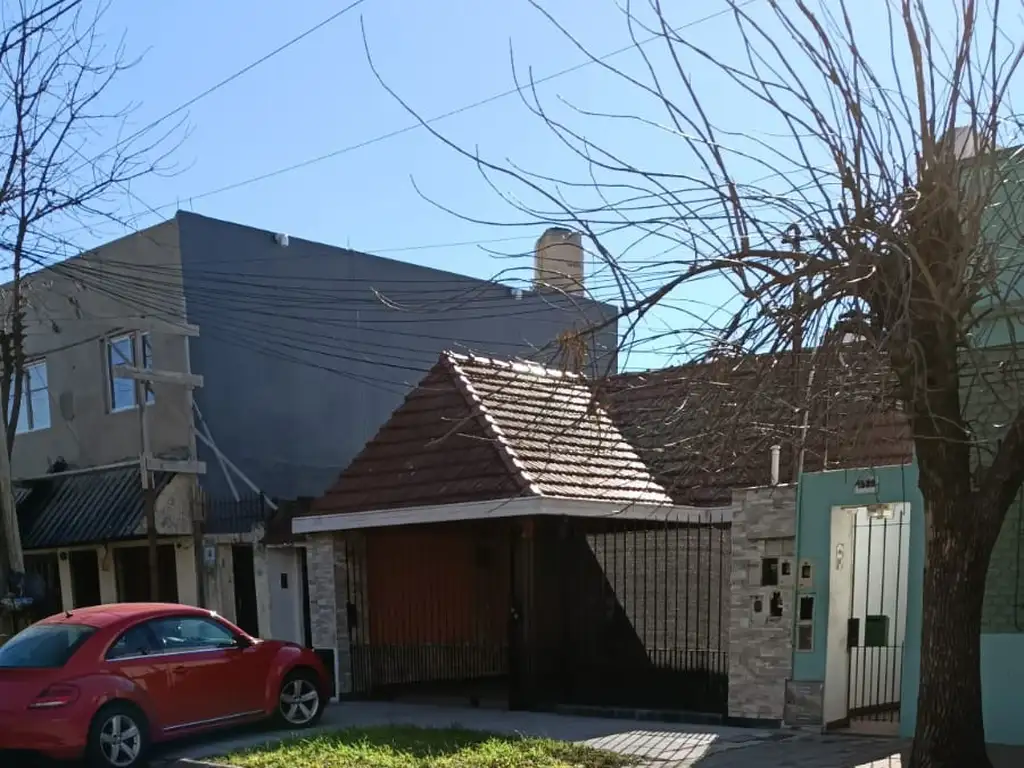 Casa en Alquiler en Lanus Oeste, Lanus