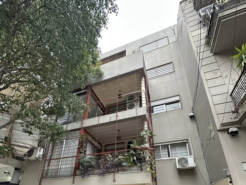 3 dormitorios con balcón y cochera