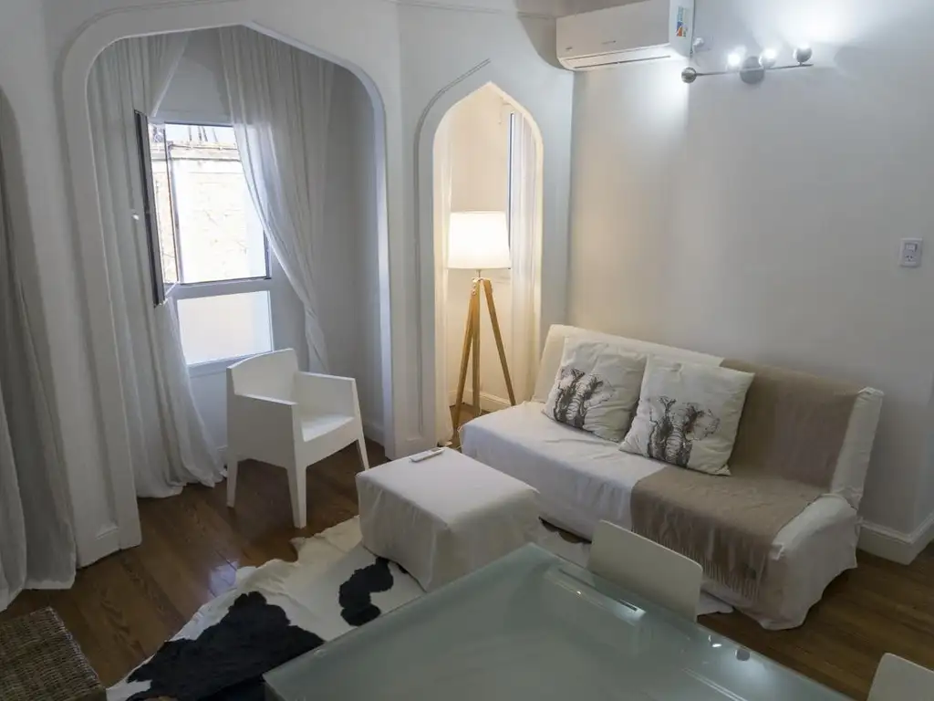 7th floor corner, Suipacha/Arenales