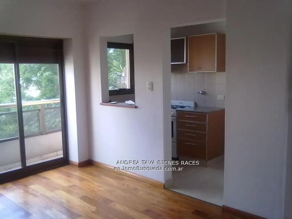 Apartamento 1 quarto com varanda