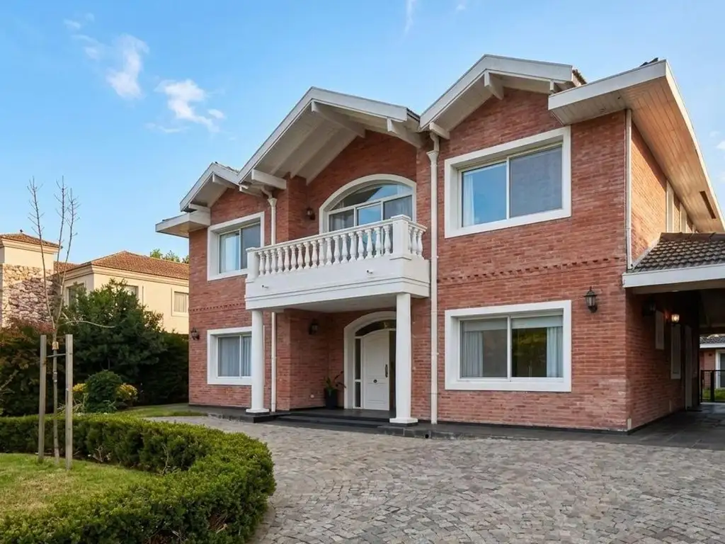 Casa em Benavidez com piscina e jacuzzi