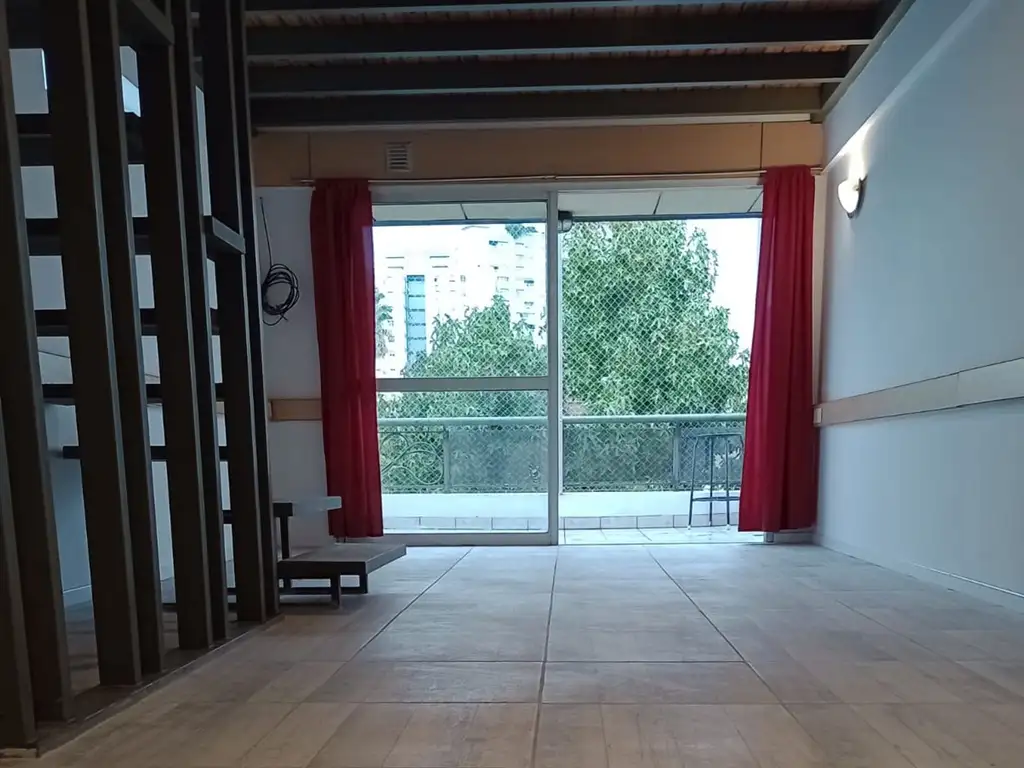 Duplex com varanda e vaga