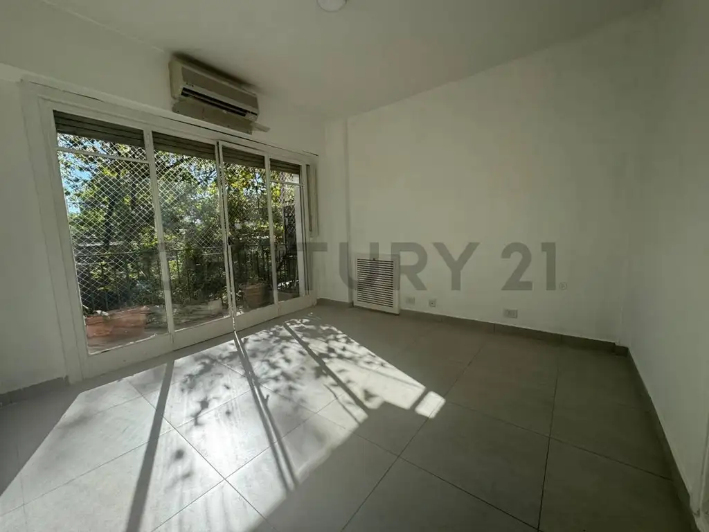 4 ambientes con terraza y cochera