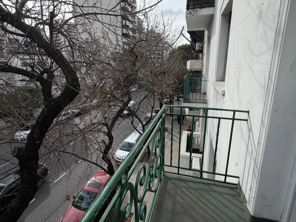 50 m² con balcón en Caballito