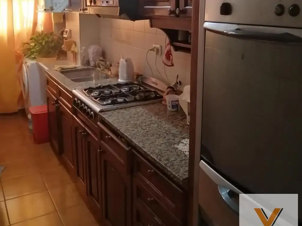 3 dormitorios con balcón y cochera