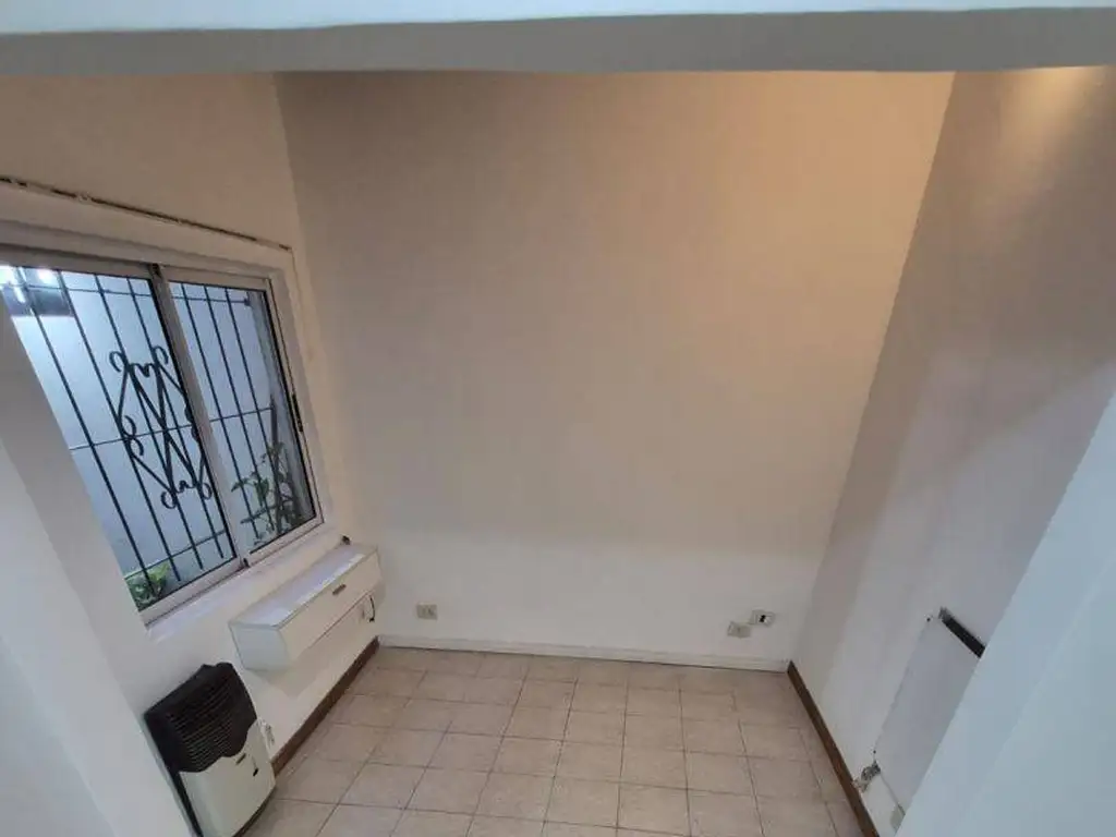 2-room apartment with private patio