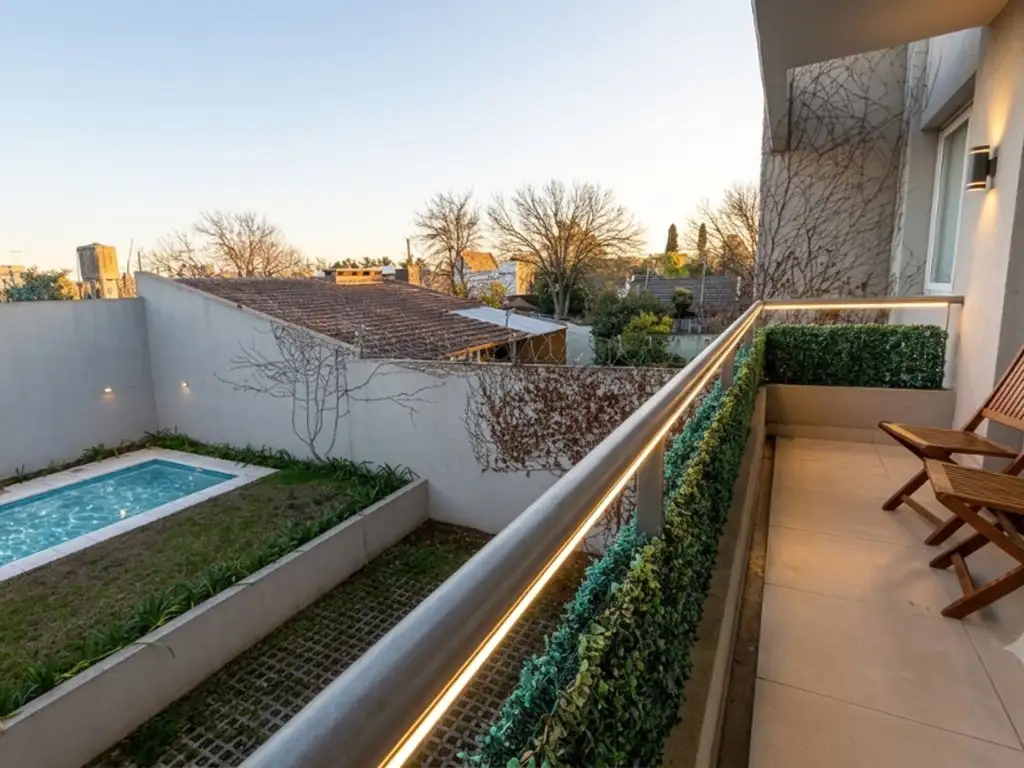 Castelar Sur, 90 m², balcony and pool