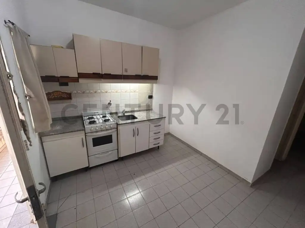 Departamento con terraza compartida