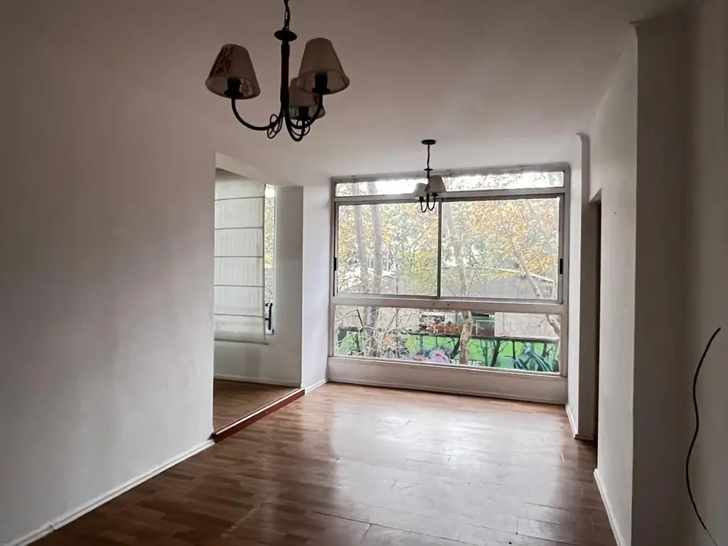 2 dormitorios en suite, balcón