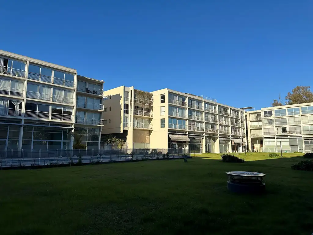 Monoambiente con cochera y amenities