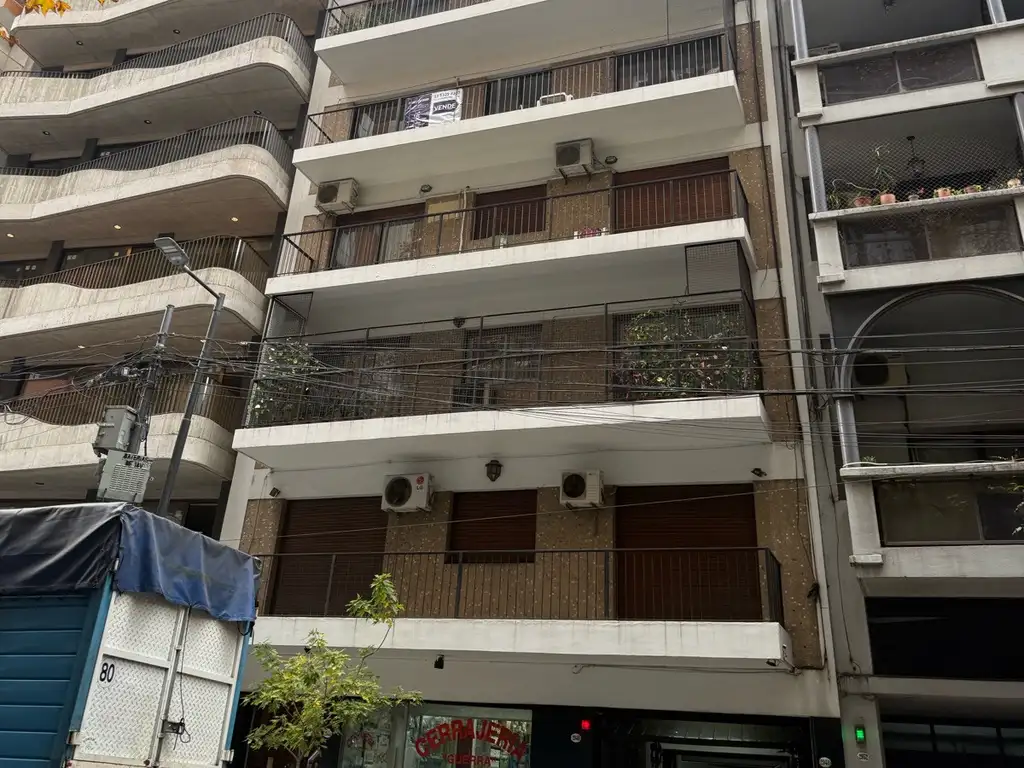 Palermo frente 3 ambientes balcón