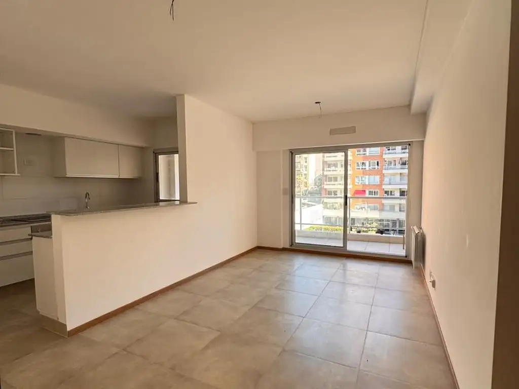 2 ambientes con balcón