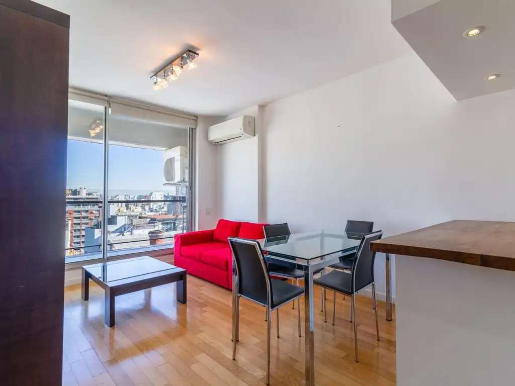 45,8 m² con balcón