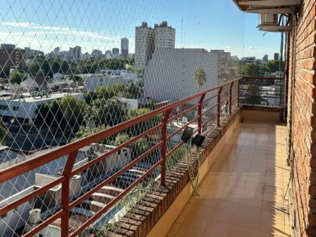 Protected balcony in Nuñez
