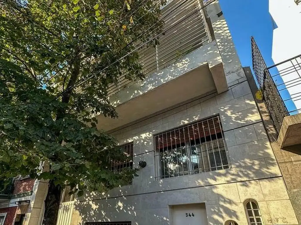 Casa depósito 240 m² Almagro