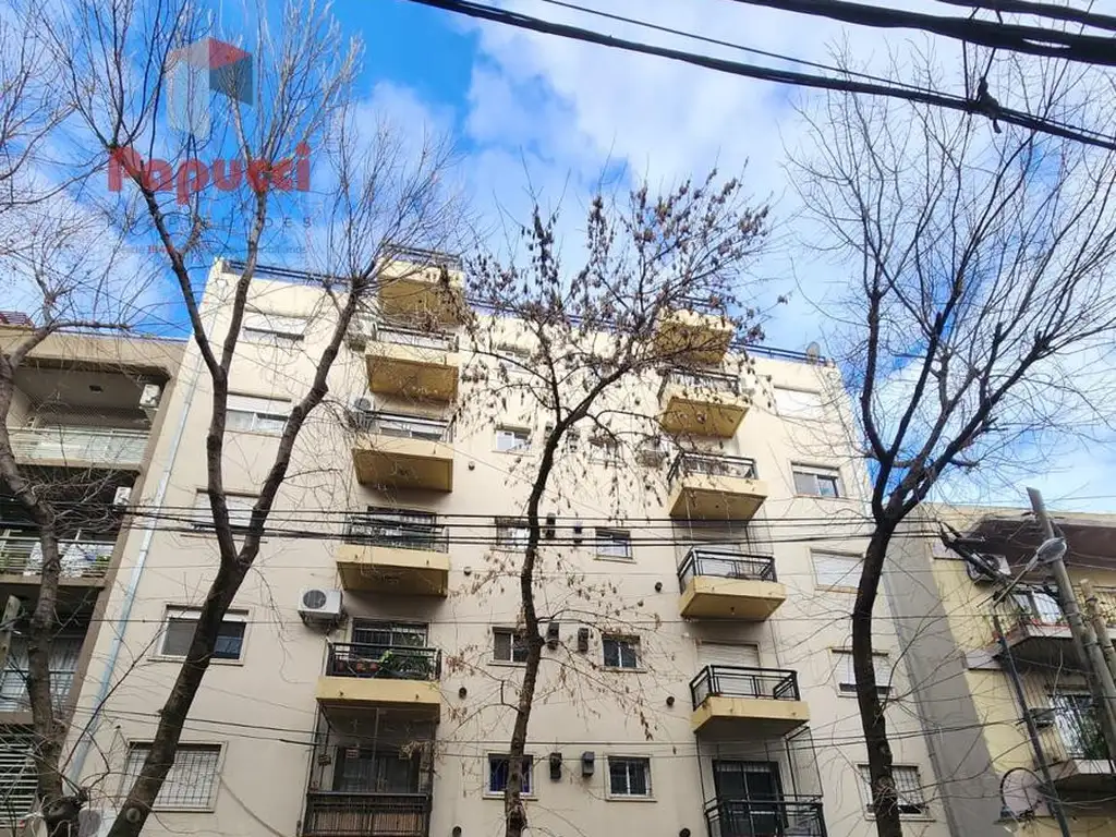 2-room apartment with balcony and parking