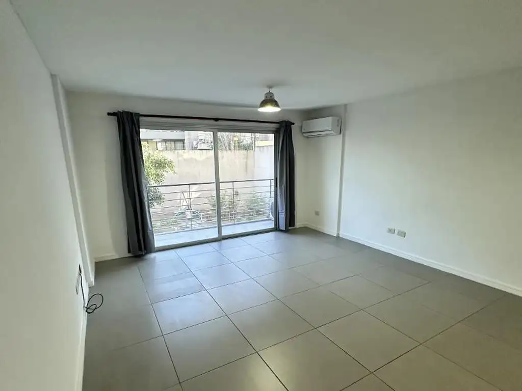 Departamento en Alquiler en Castelar Norte, Castelar