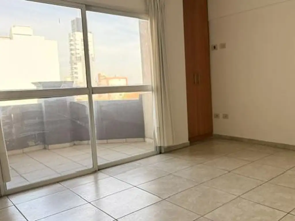 Departamento 2 ambientes piso 6