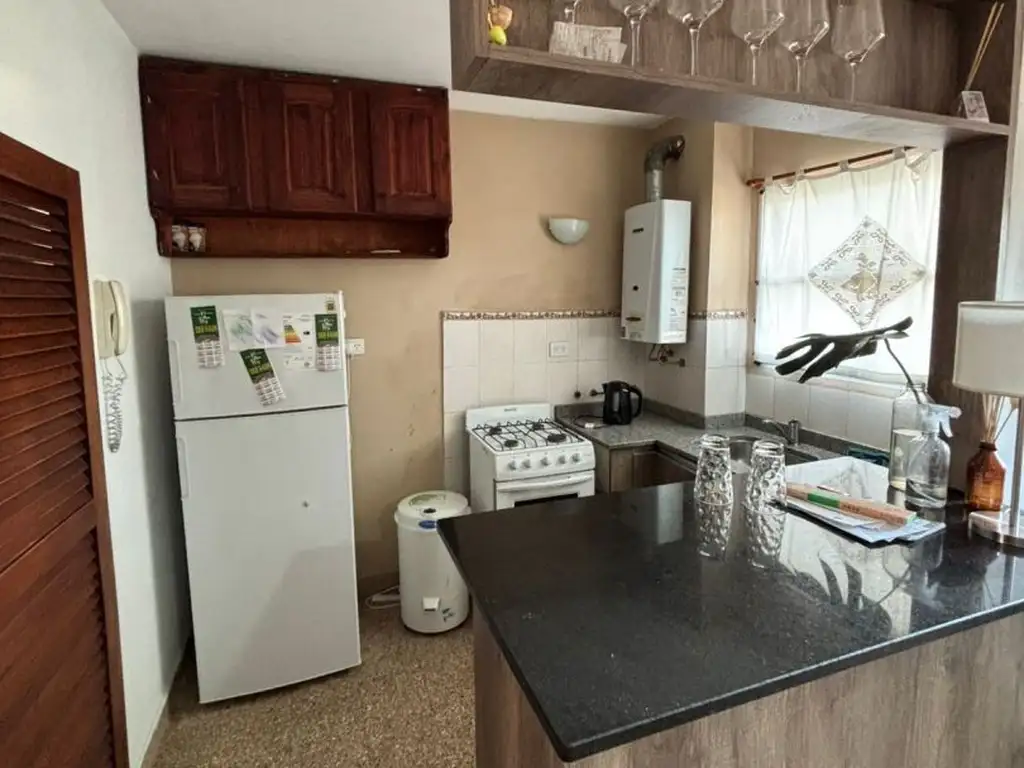 Listing: 2 bedrooms, La Plata
