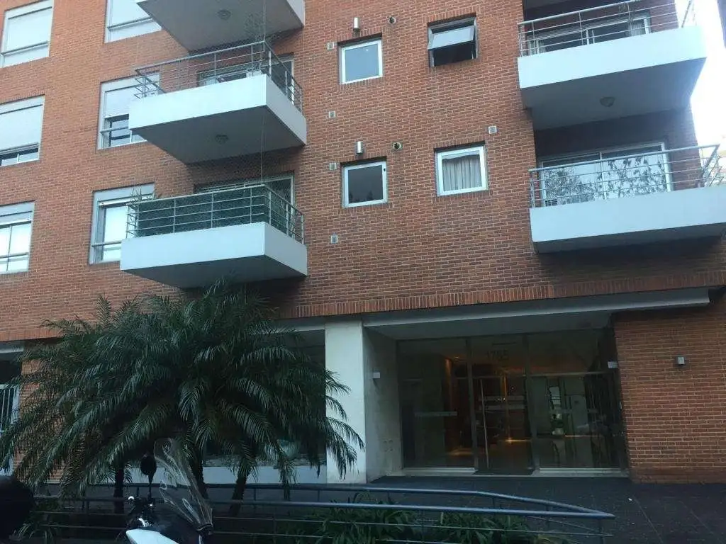 Furnished 2BR, parking and pool