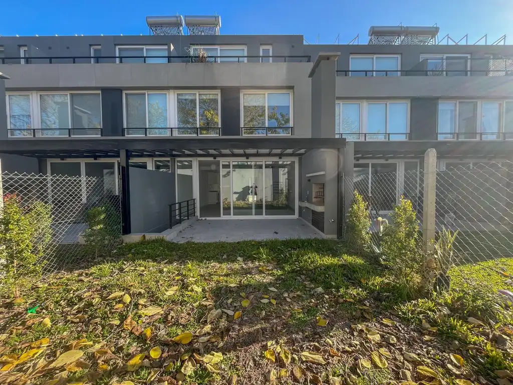 Casa en Alquiler en Lomas de San Isidro, San Isidro