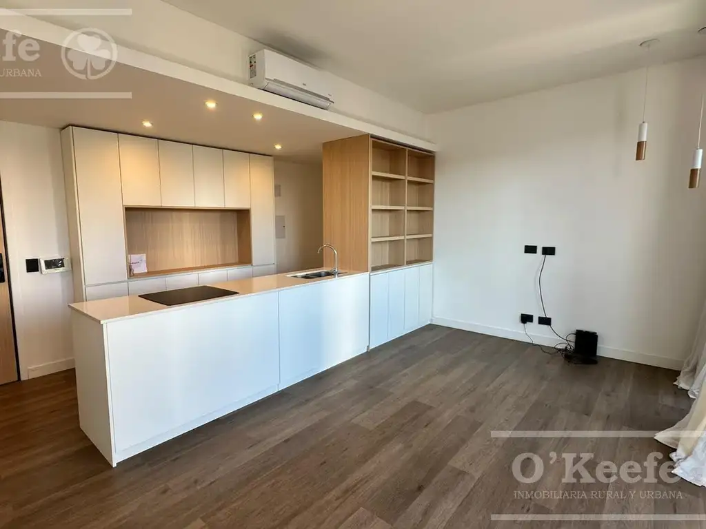 1 dormitorio, balcón y cochera