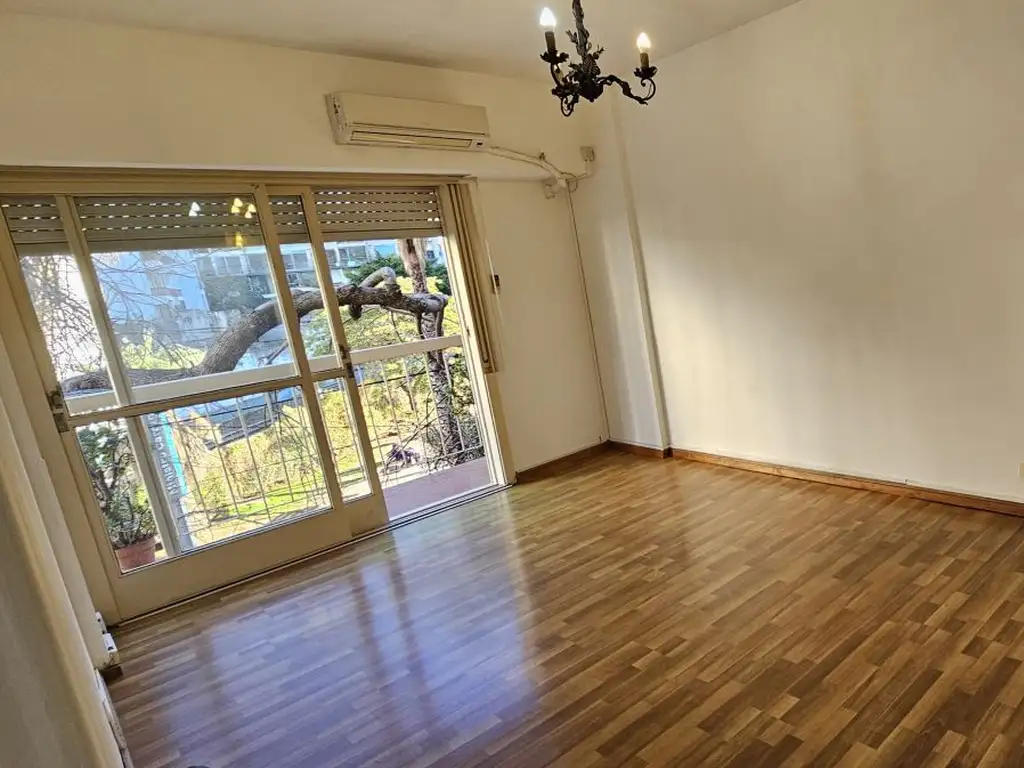 2nd floor, front balcony
