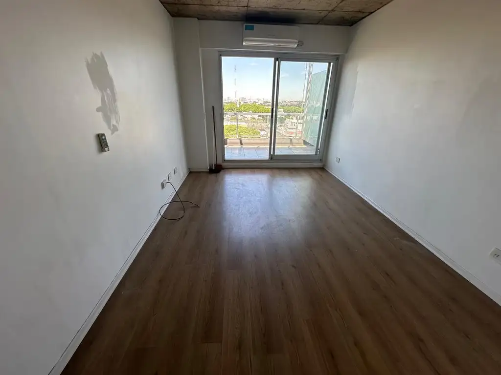 2-room apt with balcony and 24/7 security
