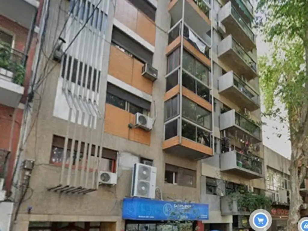 Departamento con patio y bañera