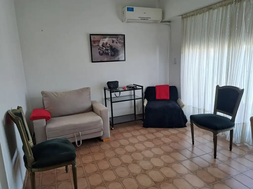 Departamento en Alquiler en Monserrat, Capital Federal