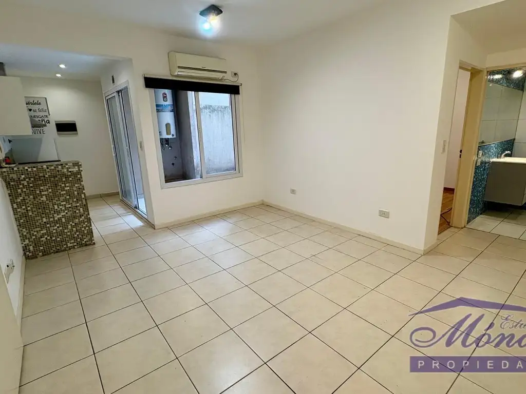 Planta baja con patio y terraza
