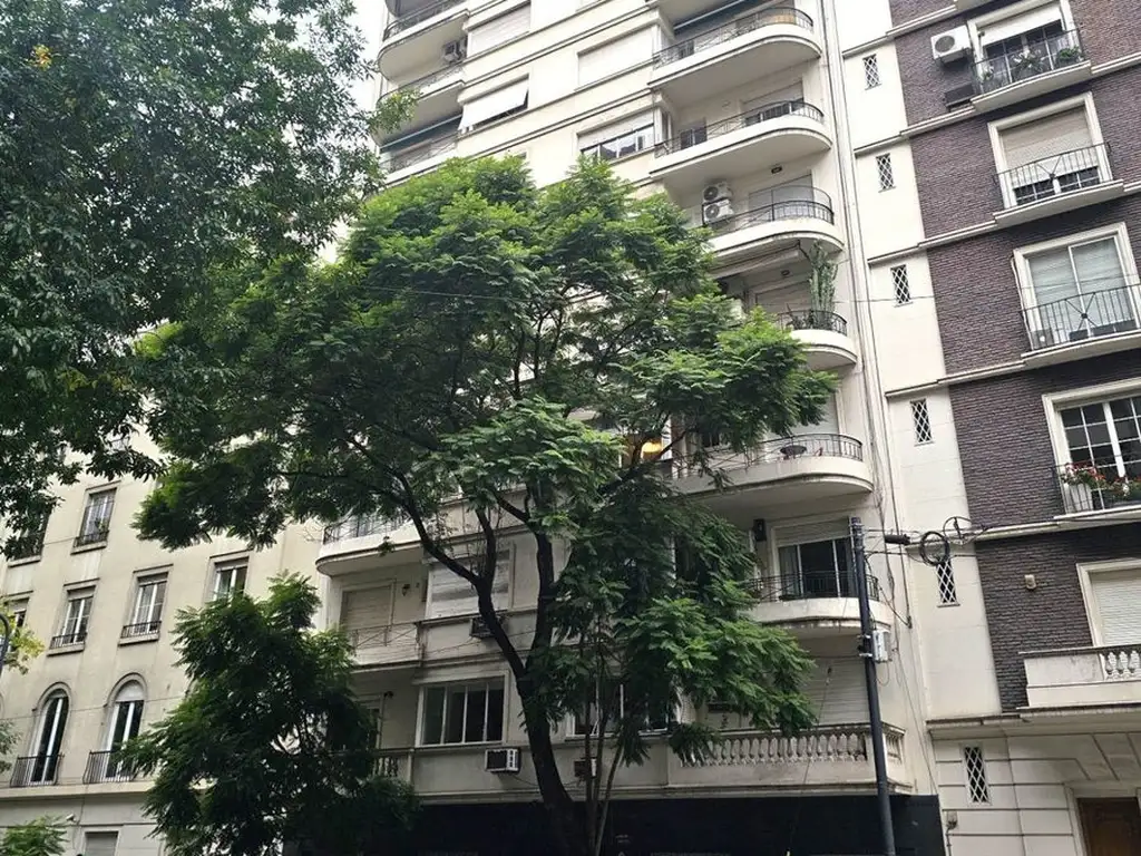 2nd-floor lateral unit, central heating