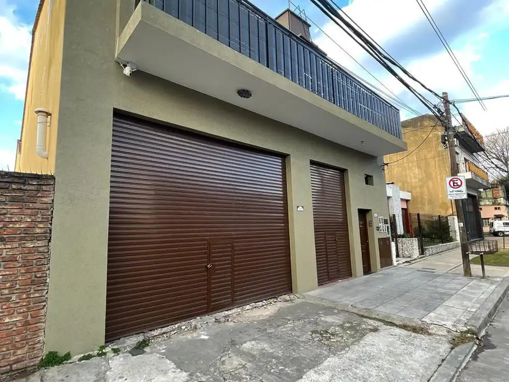 PH interno com pátio e 3 dormitórios