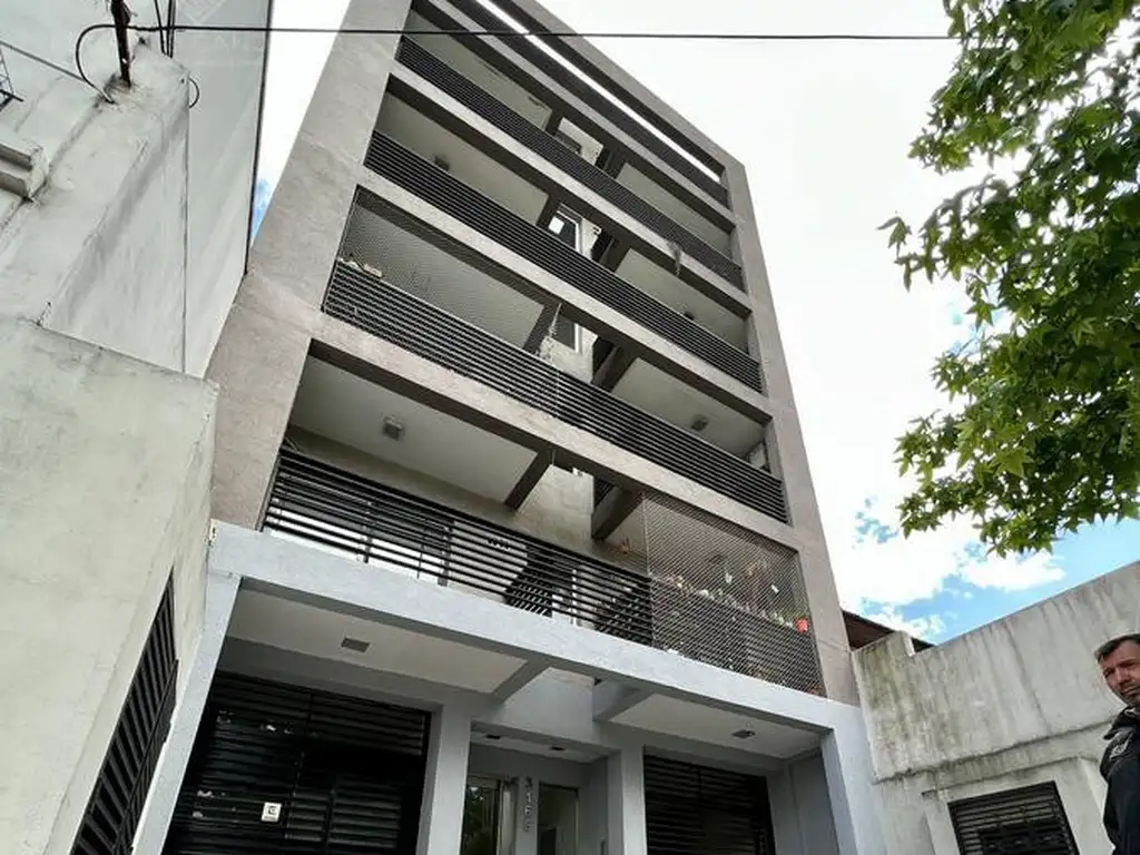 Departamento en Alquiler en Lanus Oeste, Lanus